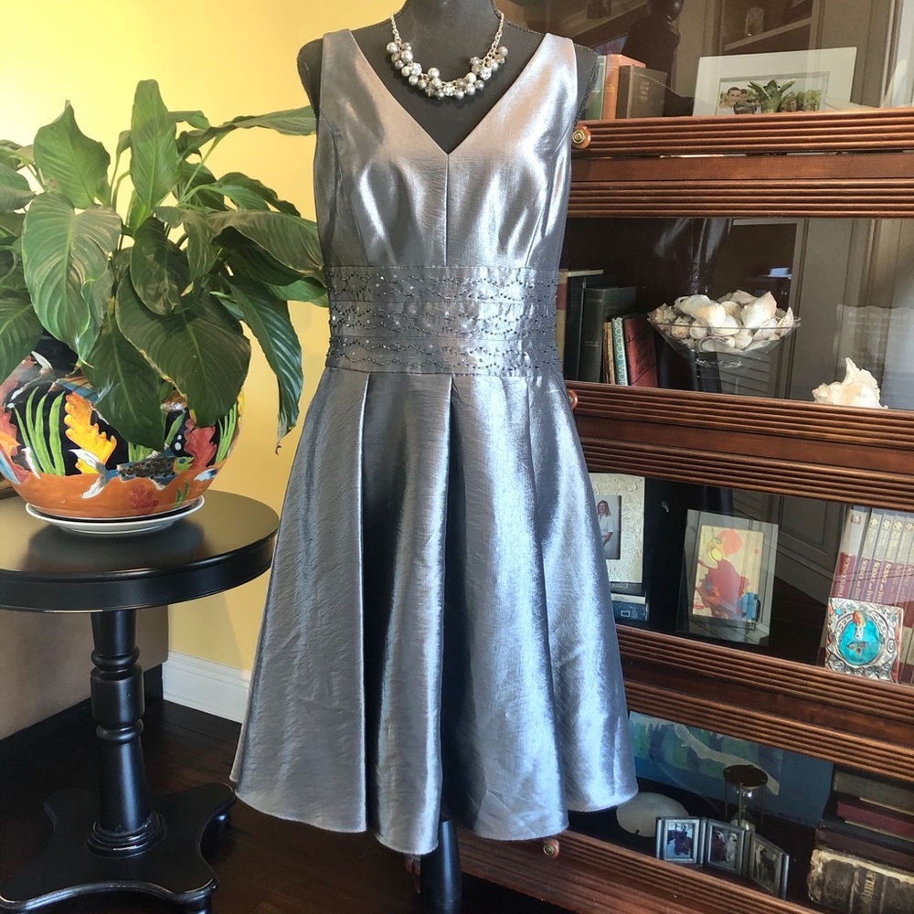 Jones Wear Silver Dress - size 6